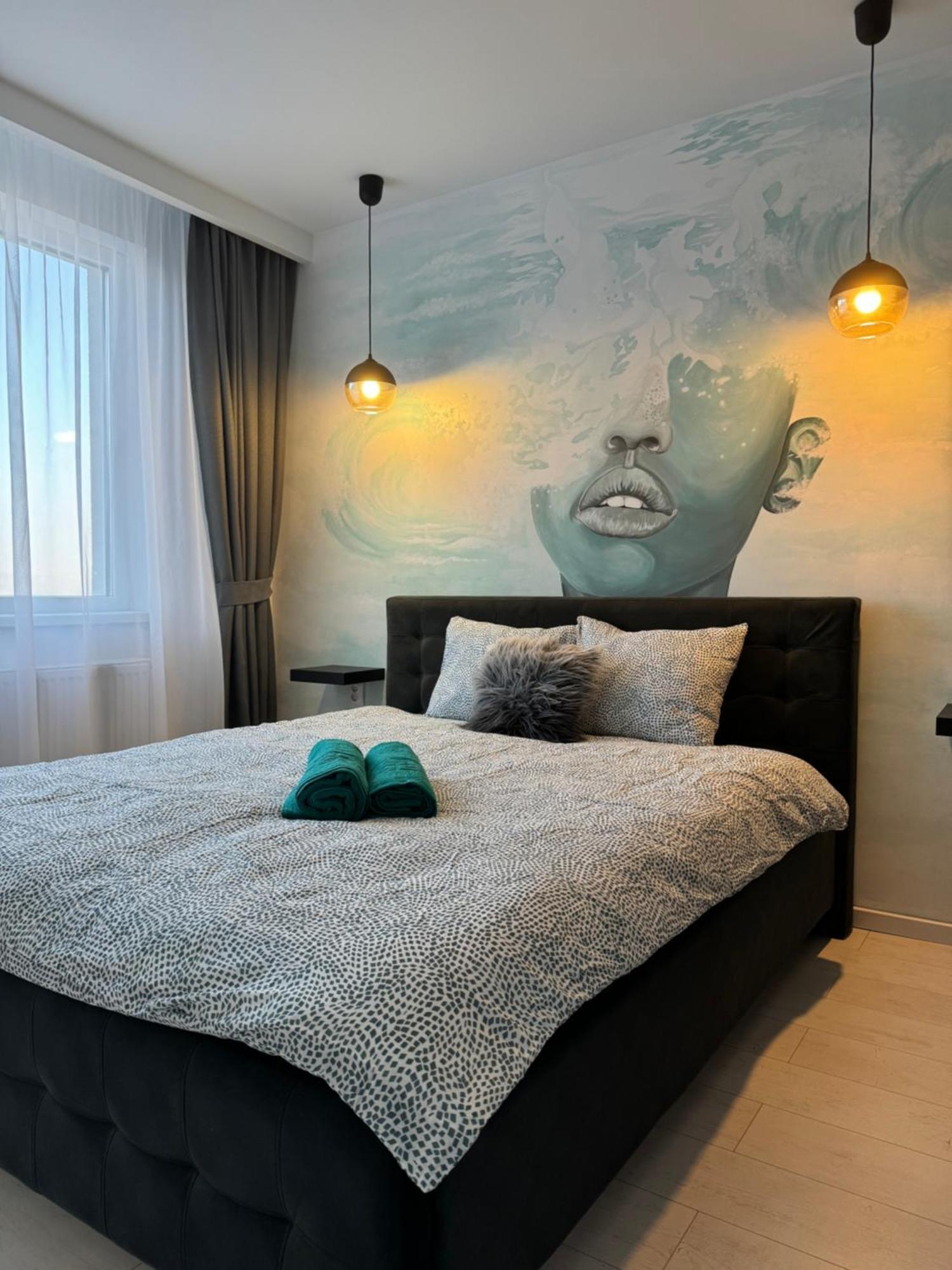 Black Apartament *