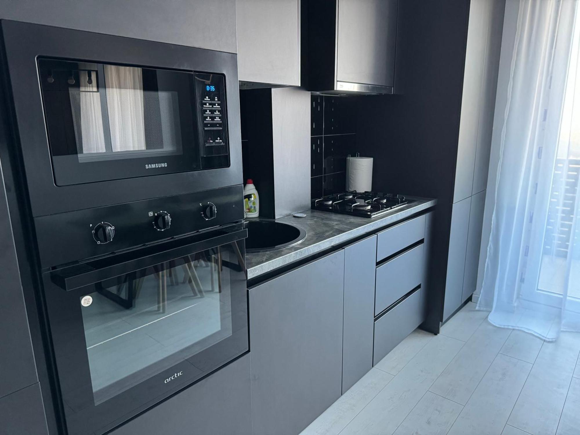 Apartament Black *