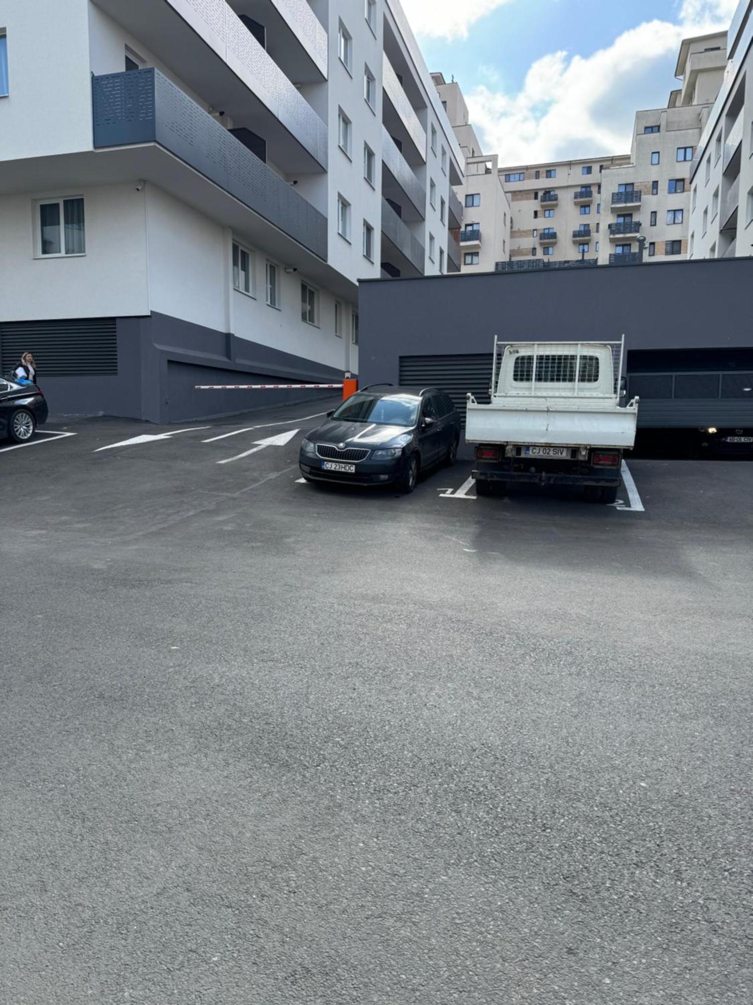 Black Apartment *